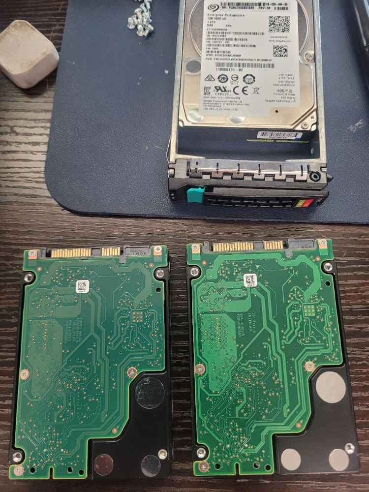 하이퍼포먼스 SAS 2.5 HDD 1.8TB 10K 12Gbs 이미지