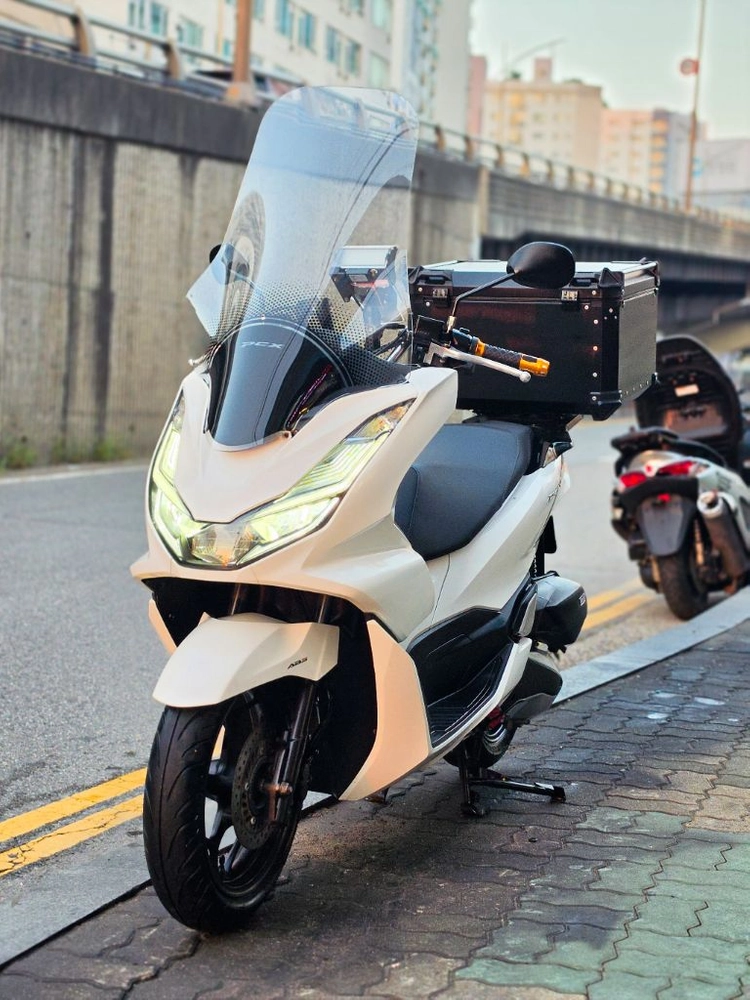 pcx125 혼다 2022년식 8155km 오토바이 판매합니다 이미지