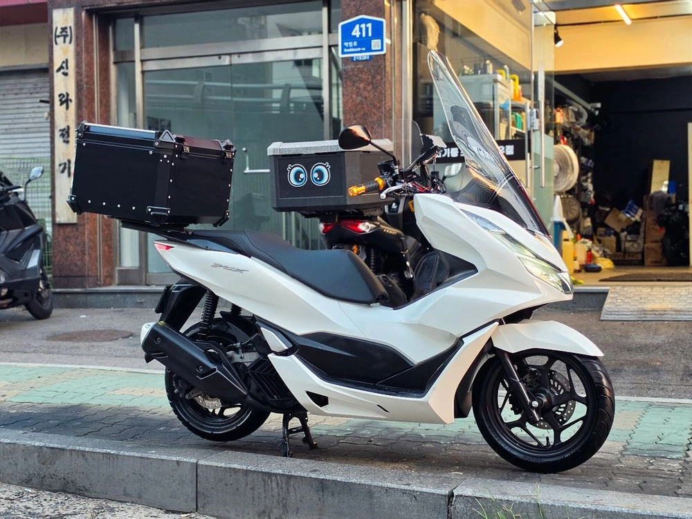 pcx125 혼다 2022년식 8155km 오토바이 판매합니다 이미지