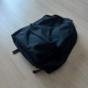 꼼데가르송 옴므 플러스 오버사이즈드 백팩 블랙 이미지