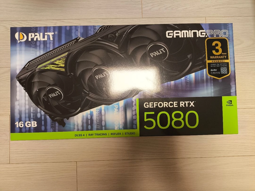 미개봉 RTX 5080 게이밍프로 고급버전 이엠텍 정품 이미지