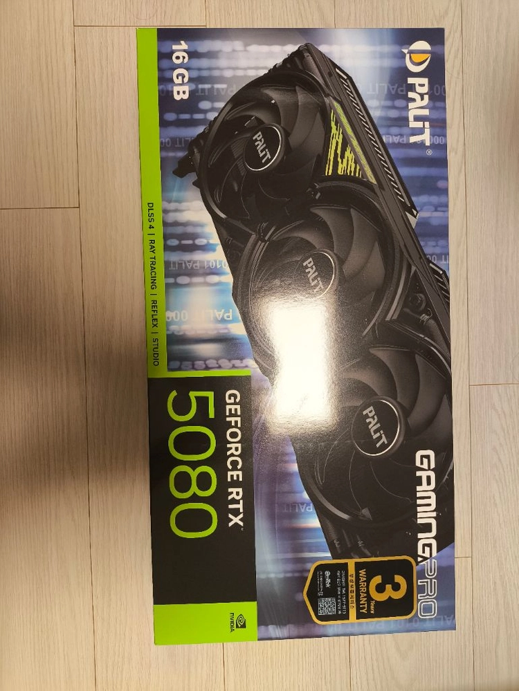 미개봉 RTX 5080 게이밍프로 고급버전 이엠텍 정품 이미지