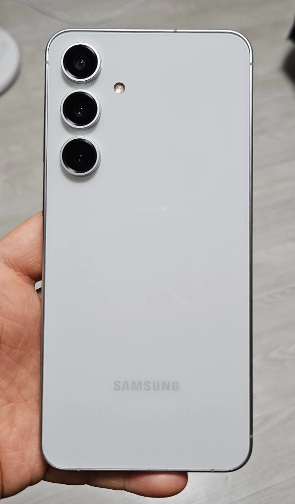 갤럭시 S24FE 그레이 256GB 싸게 팝니다. 이미지