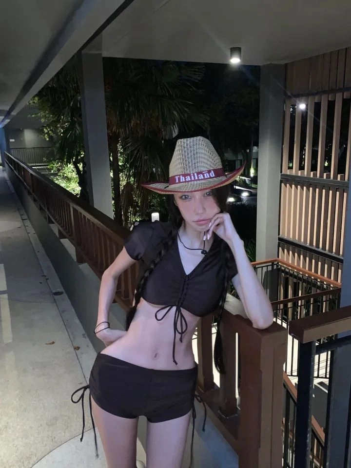 브라운 셔링 크롭 반팔 래쉬가드 비키니 수영복 세트 S 이미지