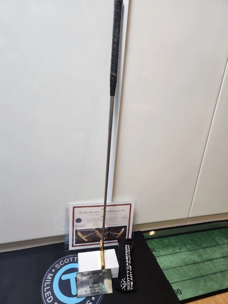 (정품)스카티 카메론 1999 RENO-TAHOE OPEN WINNER 24K 골드 도금 불스아이(Bullseye) 이미지