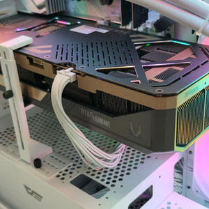 조텍 RTX 5070Ti 그래픽카드 이미지