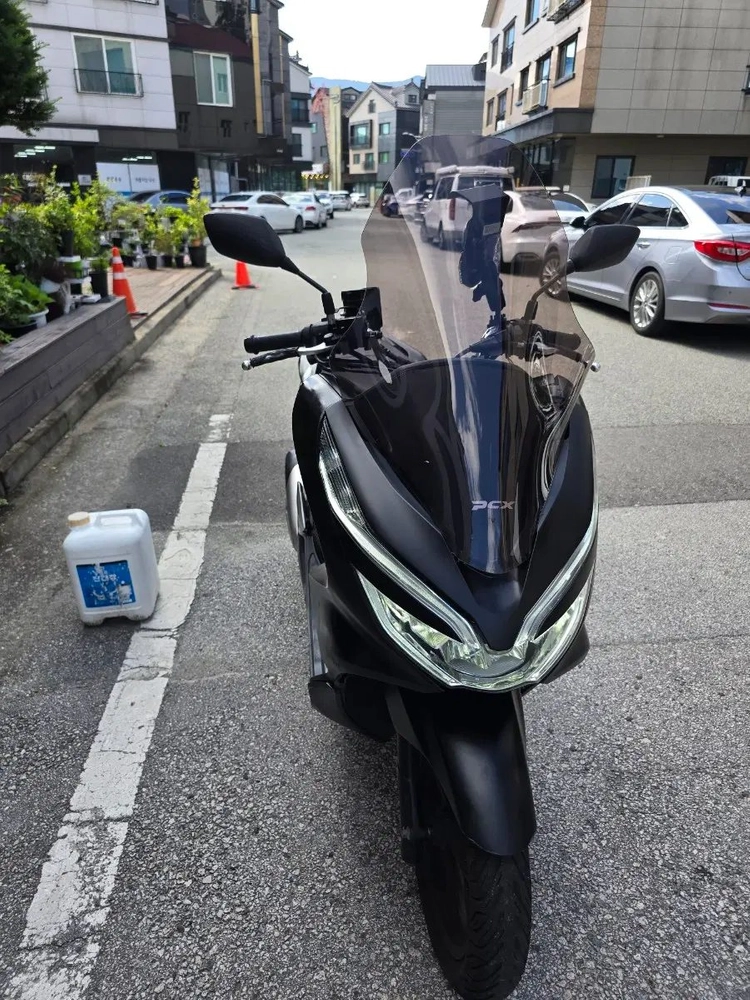 19년 pcx 125 3만중고오토바이스쿠터엔맥스보이저조이맥스크루심배달벤리 이미지