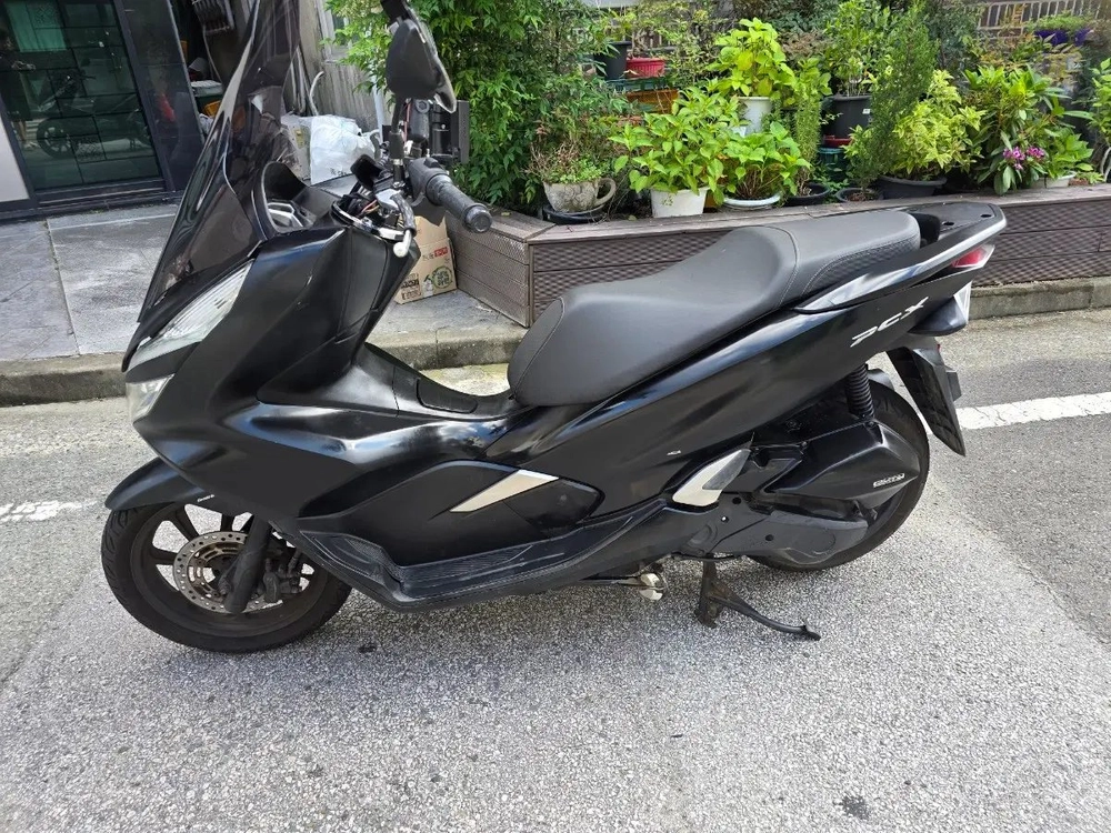 19년 pcx 125 3만중고오토바이스쿠터엔맥스보이저조이맥스크루심배달벤리 이미지