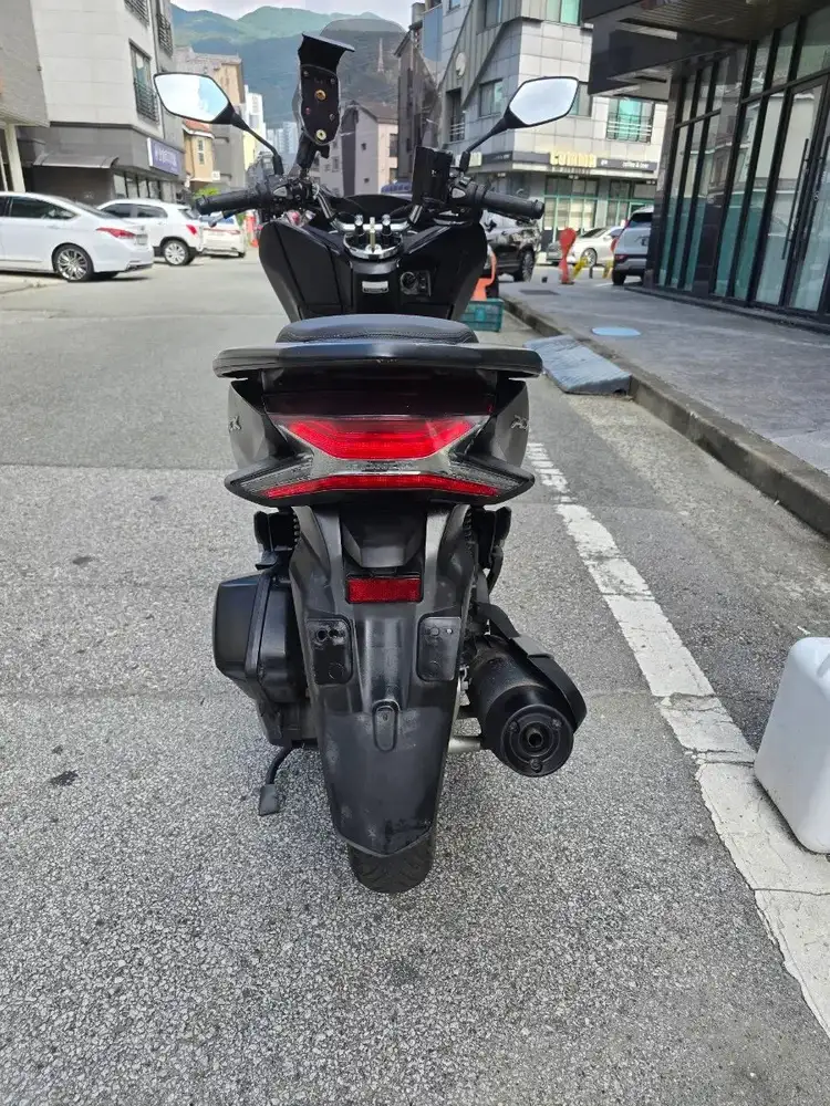 19년 pcx 125 3만중고오토바이스쿠터엔맥스보이저조이맥스크루심배달벤리 이미지