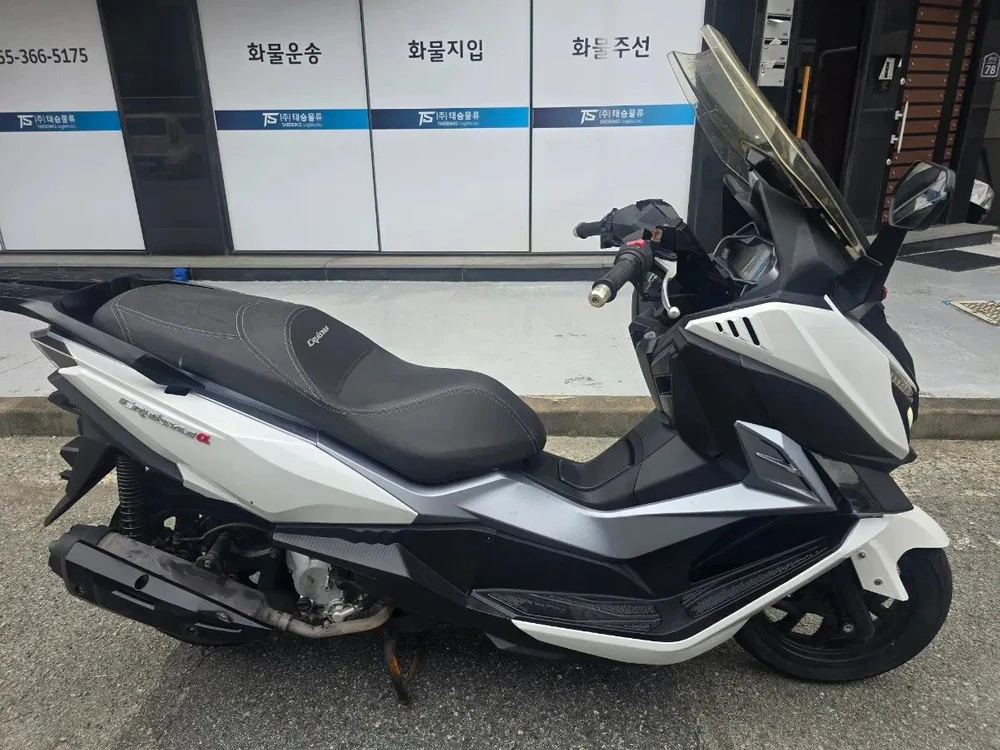 22년 크루심알파 125 ABS 2만8천 중고오토바이스쿠터엔맥스PCXUHRVSADV조이맥스보이저존테스 이미지