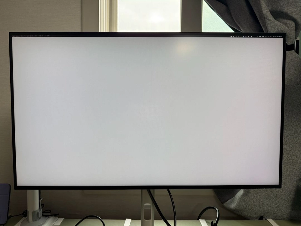 DELL U3223QE 모니터 팝니다 (4K 90WPD 데이지체인) 이미지