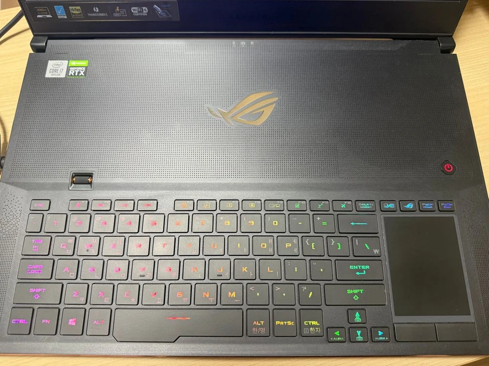 ASUS ROG Zephyrus S17 - 안심되는 중고거래