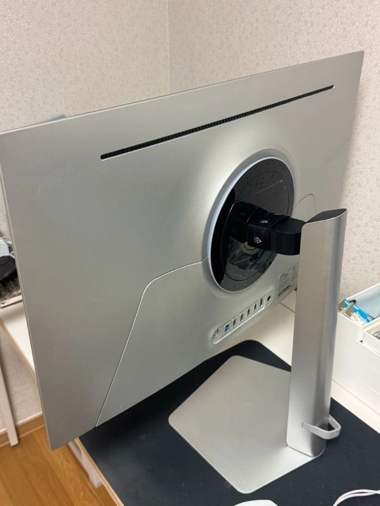 삼성전자 오디세이 OLED G80SD LS32DG800 판매 이미지