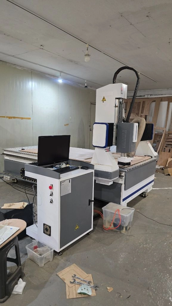 목공 cnc 1325 사이즈 미스터조각기 + 3마력 단일 집진기 이미지