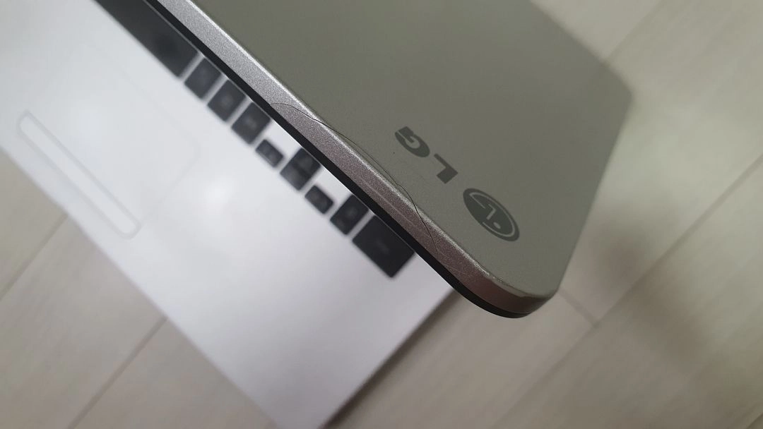 엘지 노트북 (LG15N54) 이미지