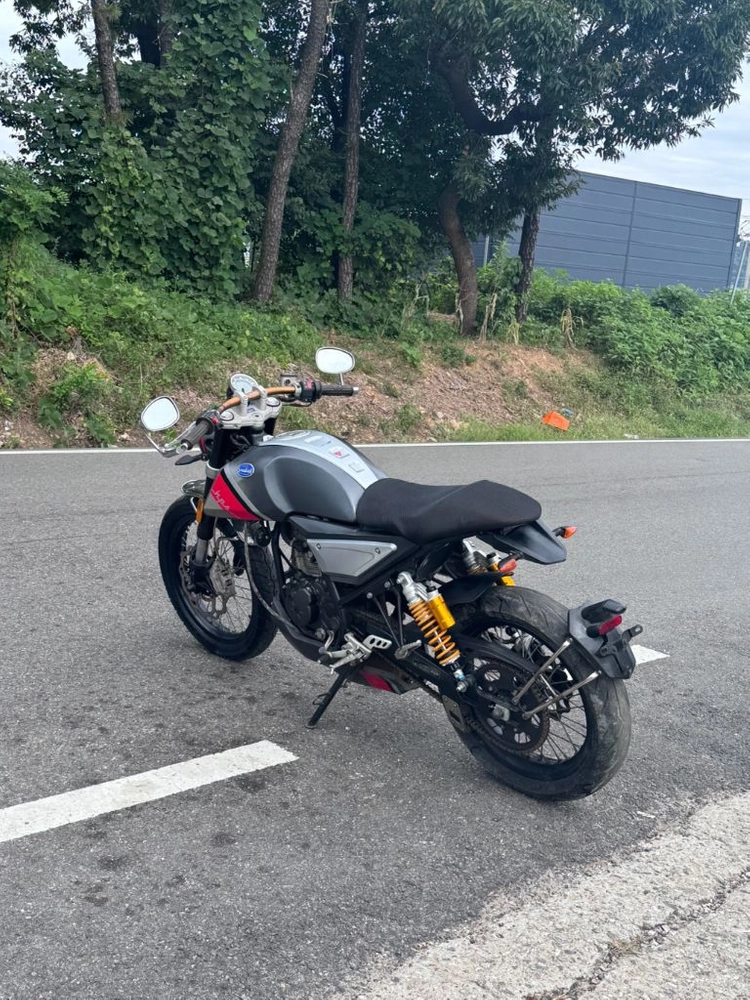 몬디알 힙스터125 이미지