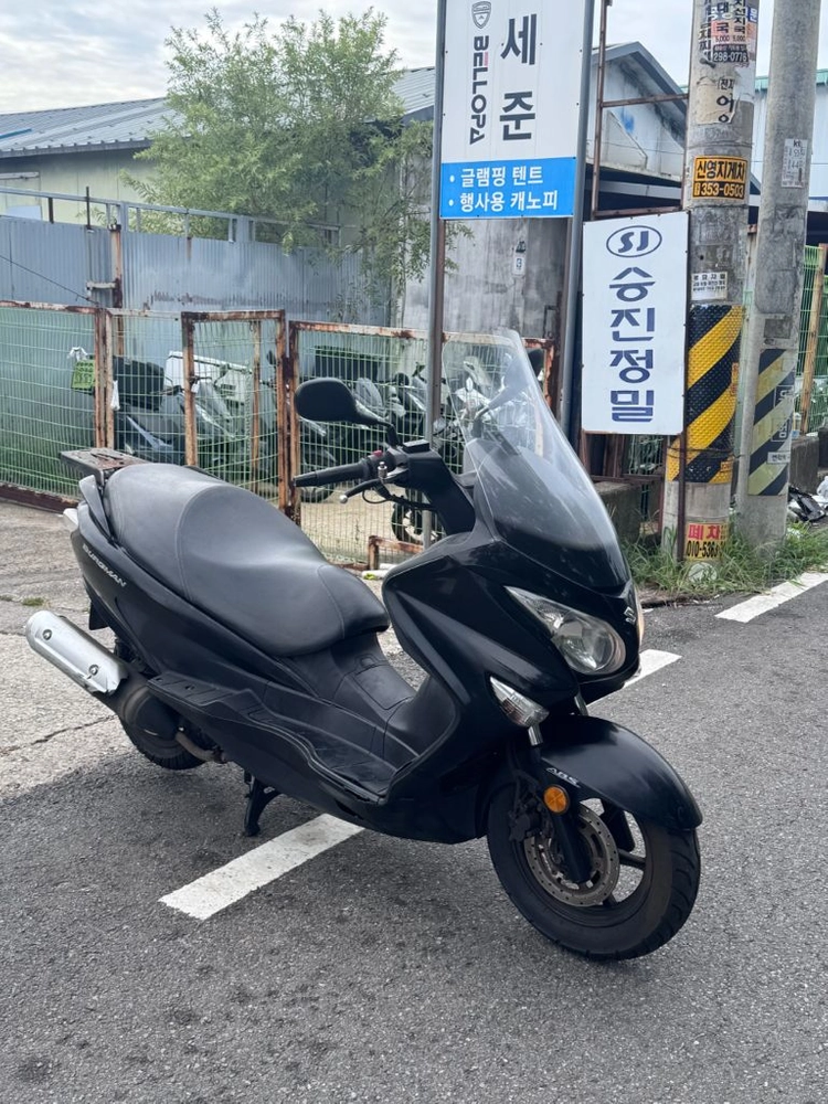 스즈키 버그만125 이미지
