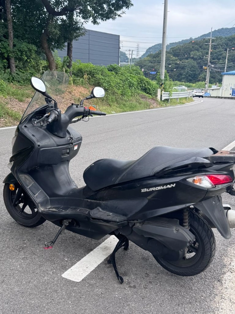 스즈키 버그만125 이미지