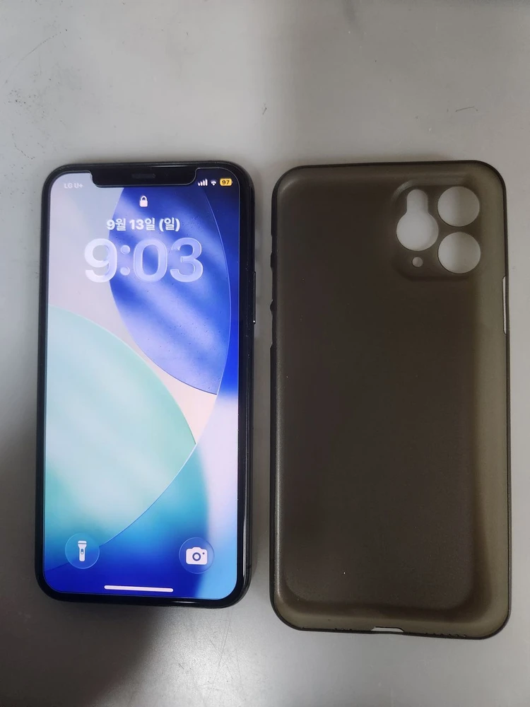 아이폰 11 Pro 256GB 스페이스 그레이 + 케이스 이미지