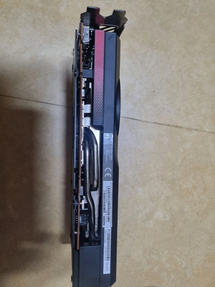 rx7600 사파이어 펄스 그래픽카드 이미지