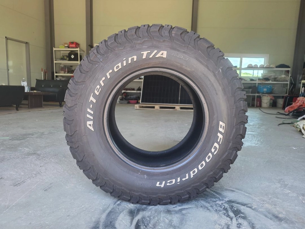 285/70R17 be ko3 at타이어 이미지