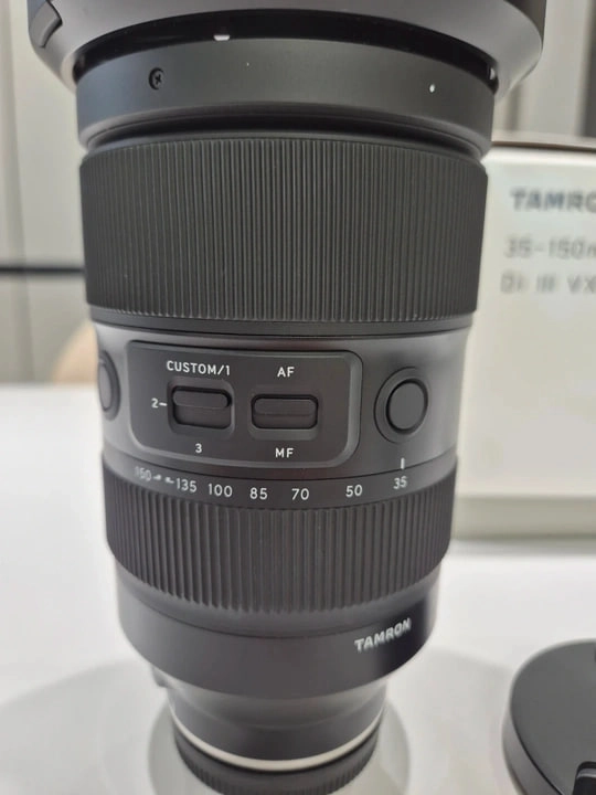 소니 렌즈 탐론 35-150mm F/2.8 16-30mm g2 팝니다 이미지