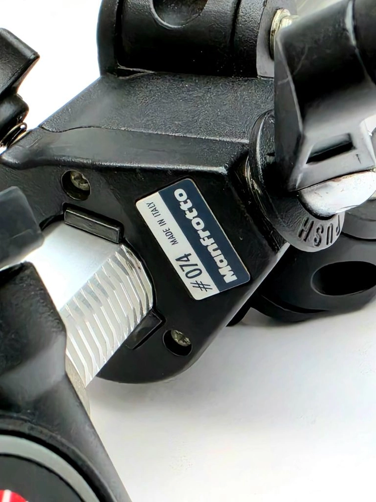 맨프로토 Manfrotto 074B와 410 기어헤드 이미지