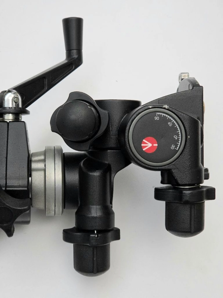 맨프로토 Manfrotto 074B와 410 기어헤드 이미지