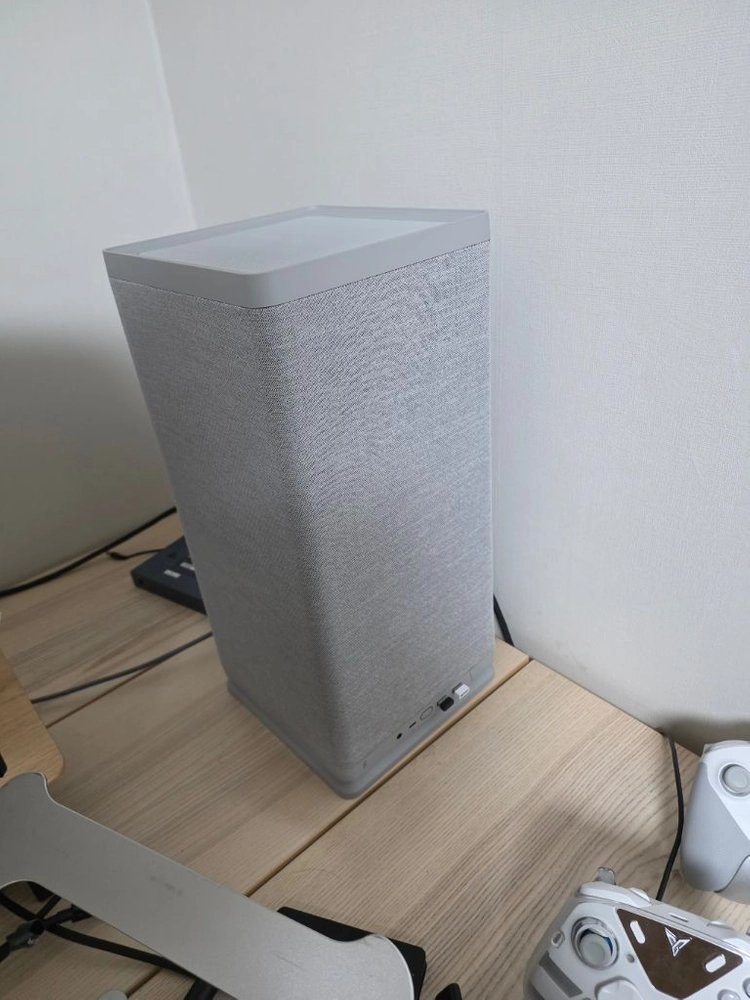 초고사양 미니PC 9800x3d,32램,5080 팝니다 이미지