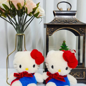 헬로키티 레트로 인형 키링 이미지