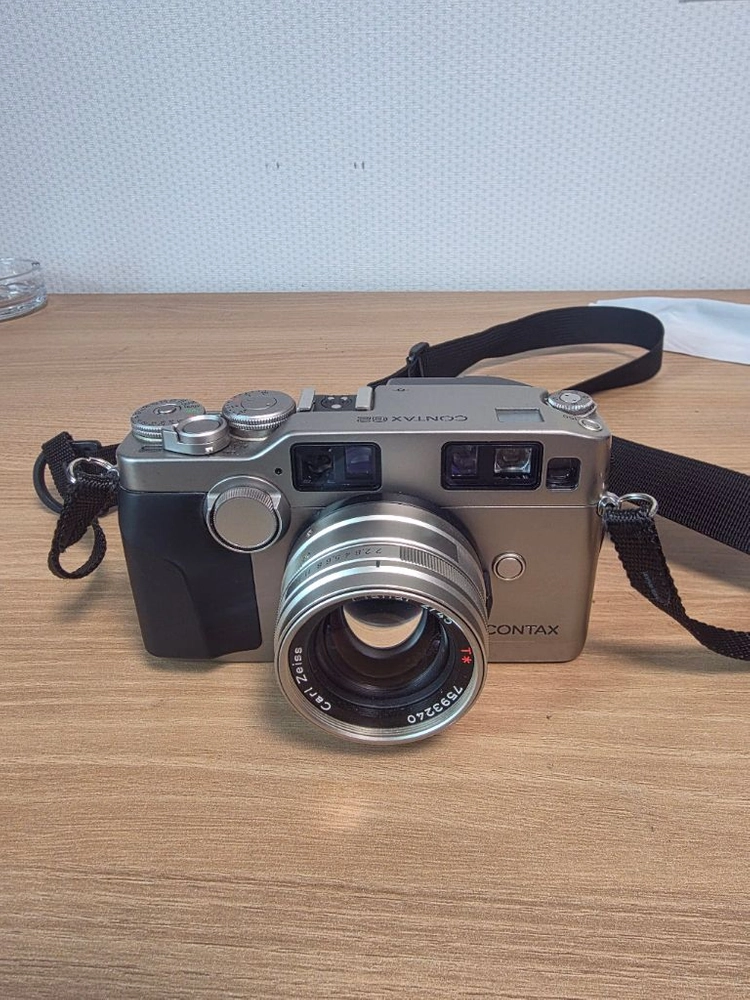 콘탁스 G2 + 45mm f2 + TLA140 플래시 이미지
