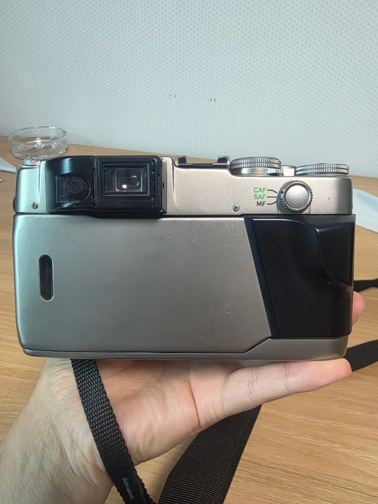 콘탁스 G2 + 45mm f2 + TLA140 플래시 이미지