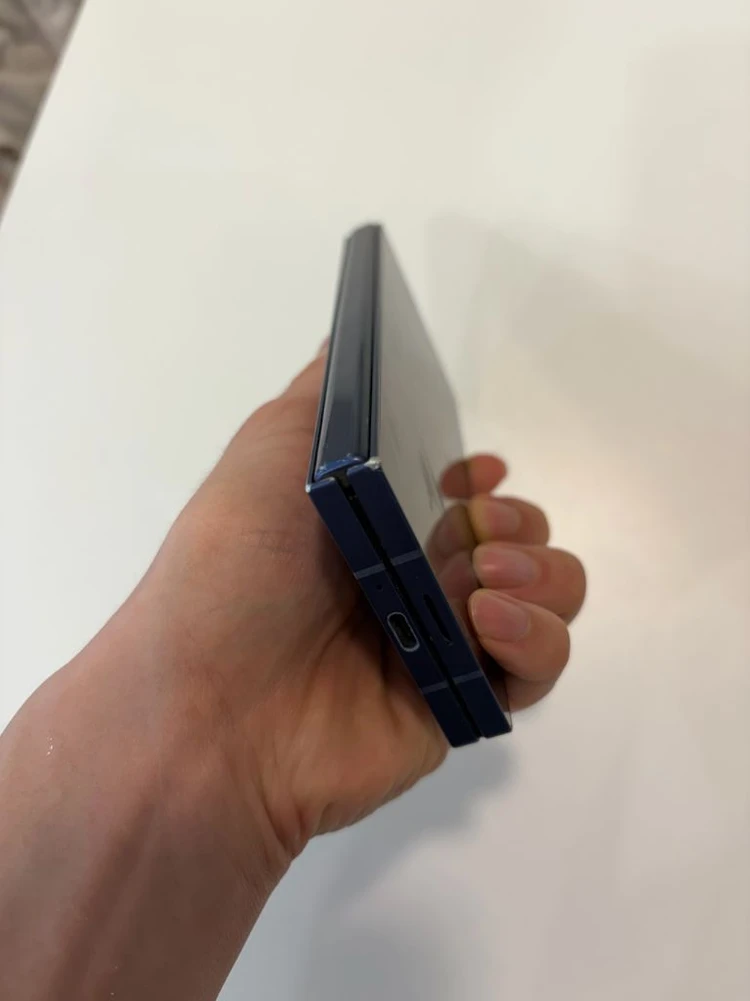 갤럭시 Z폴드6 512GB 블루 이미지