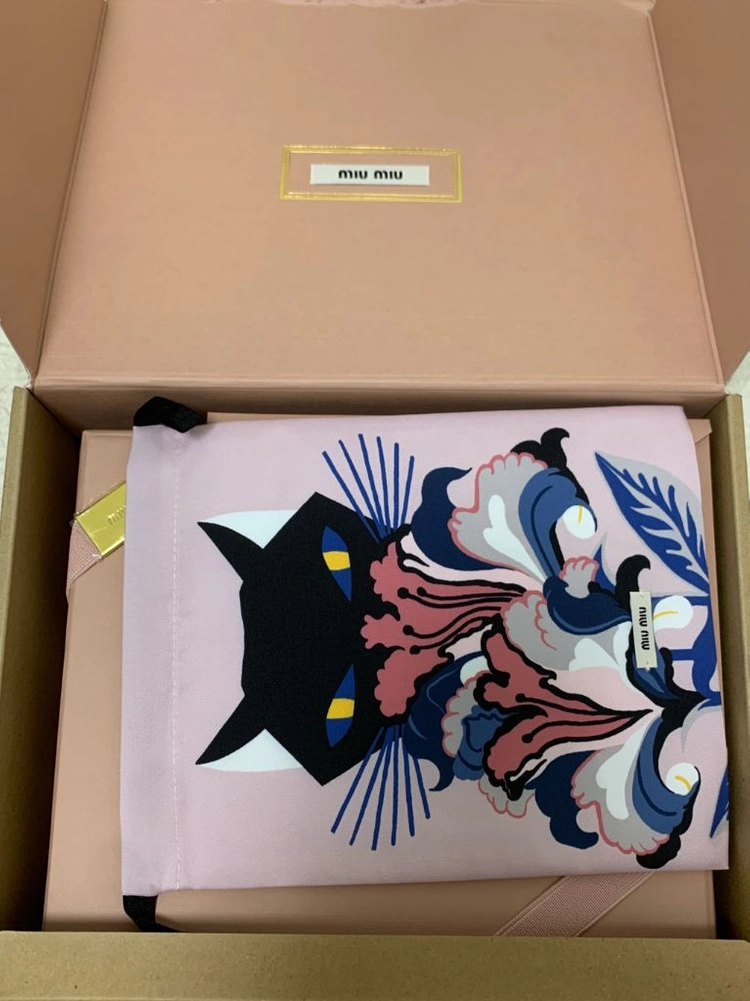 miumiu 미우미우 나파 가죽 벨트 화이트샌드 75사이즈 이미지
