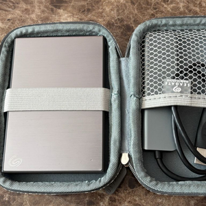 씨게이트 2TB HDD 급처 합니다 이미지