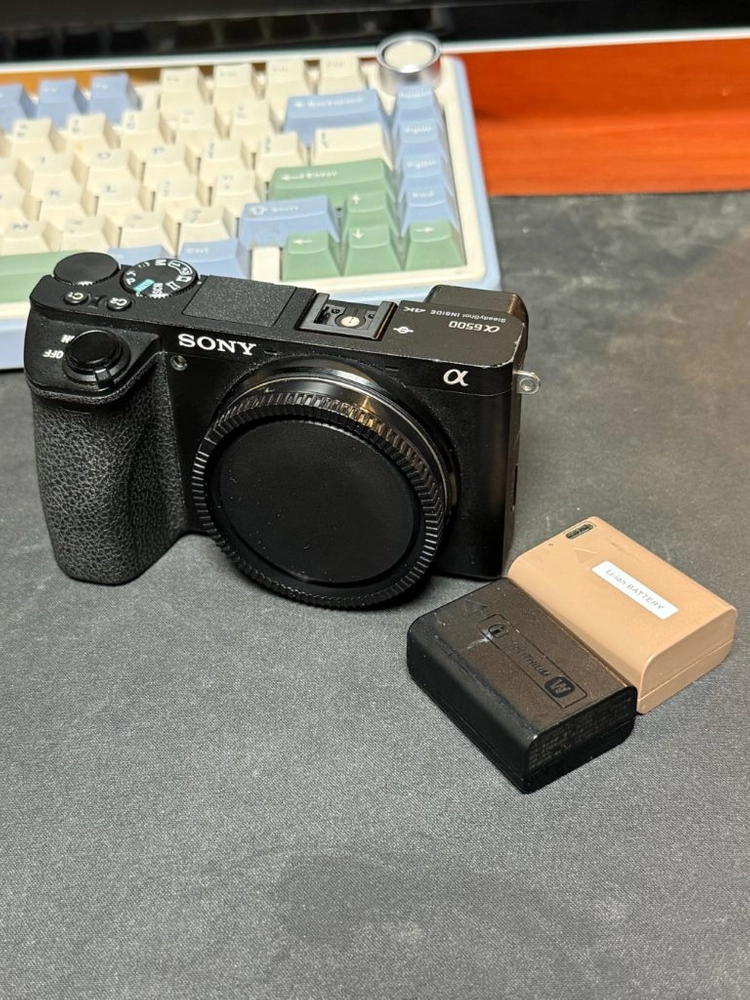 소니 a6500 미러리스 카메라 이미지