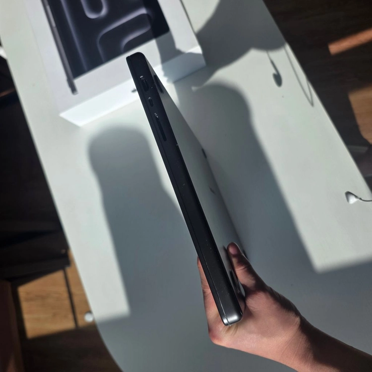 맥북 프로 16 M4 Max 128GB 4TB 스페이스 그레이 이미지