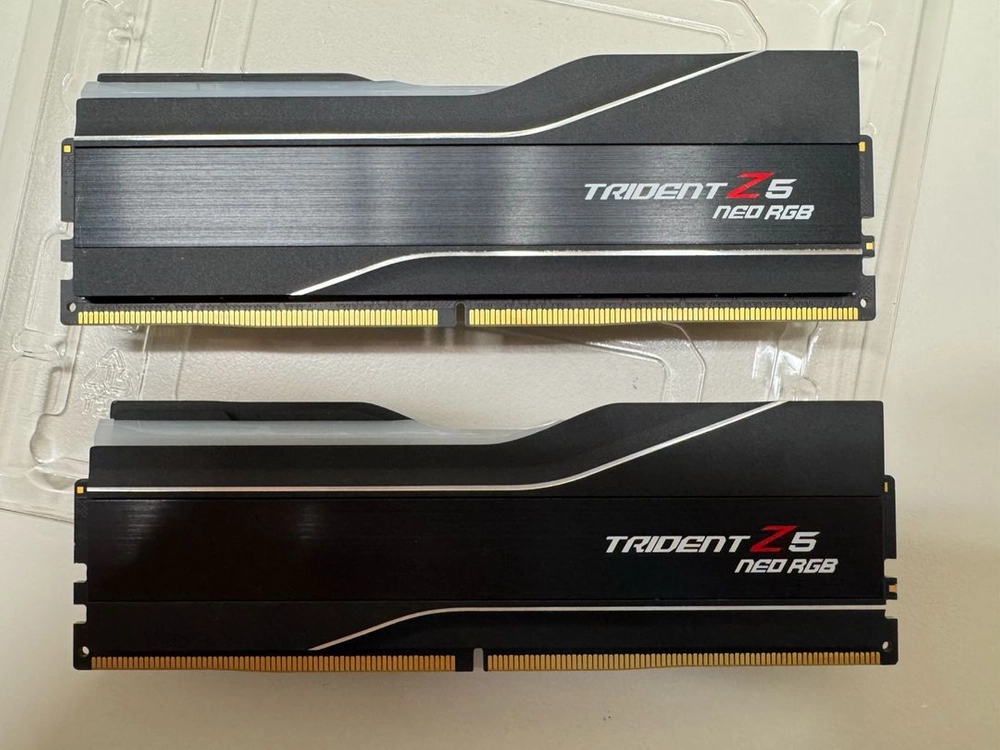 지스킬 DDR5-6000 64GB(32Gx2) CL30 메모리 (블랙) 이미지