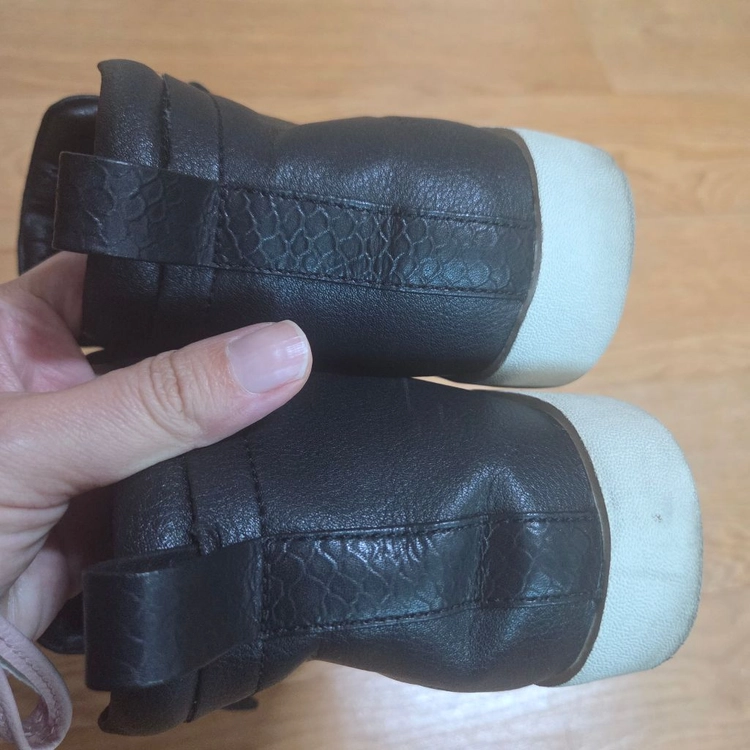 베어파우 데이지 패딩 앵클 스니커즈부츠 245mm 이미지