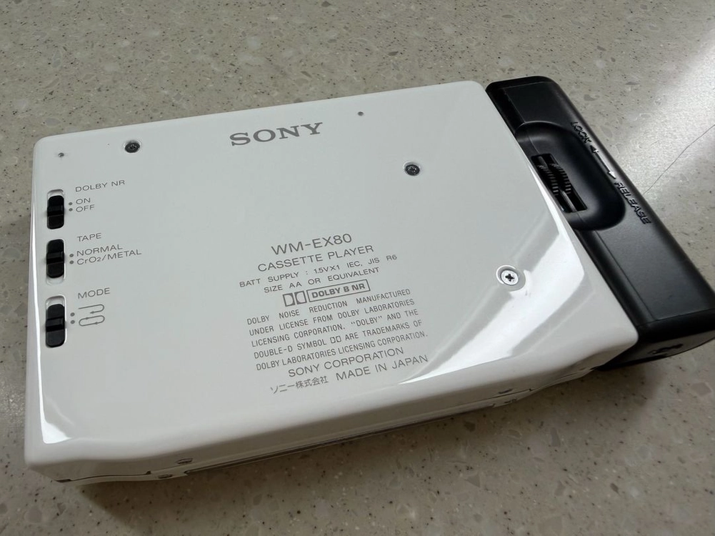 Sony WM-EX80 워크맨 카세트 플레이어 이미지