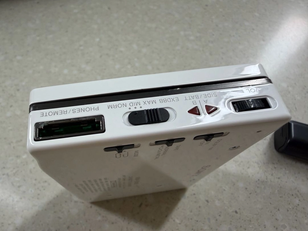 Sony WM-EX80 워크맨 카세트 플레이어 이미지