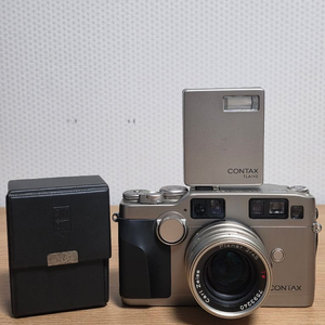 콘탁스 G2 + 45mm f2 + TLA140 플래시 이미지