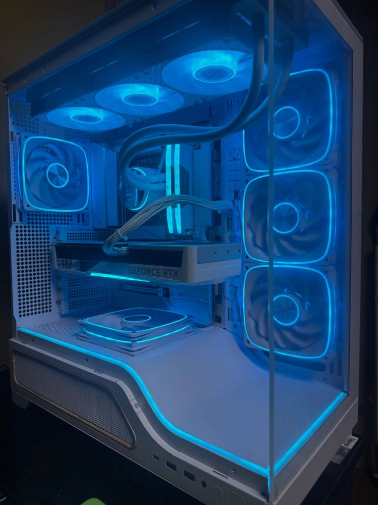 컴퓨터(9800X3d + 5070TI ) 983d08 부울경 이미지