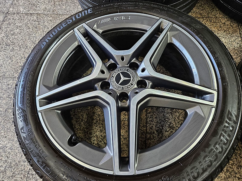 [판매] 벤츠 W205 C클래스 AMG 정품 18인치 휠 타이어 셋트 이미지