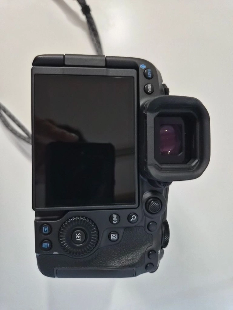 캐논 R5 MARK2 + RF 28-70 F2 팝니다 이미지