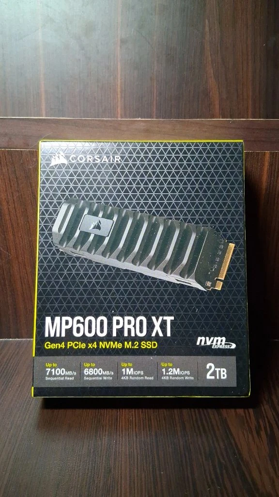 NVMe SSD 2TB 미개봉 새제품 이미지