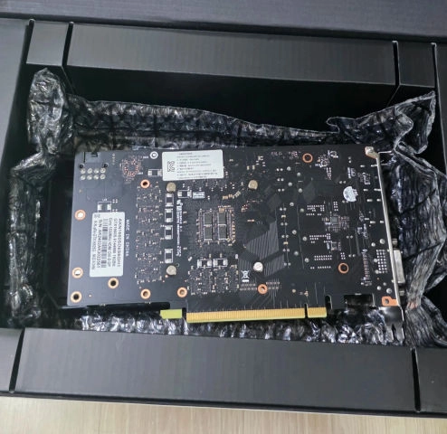 [단순개봉/미사용] 아크텍(ARKTEK) GTX 1660 SUPER 6GB 판매합니다. 이미지
