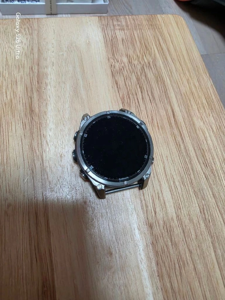 가민 피닉스8 오렌지 47mm 미사용 새상품 이미지