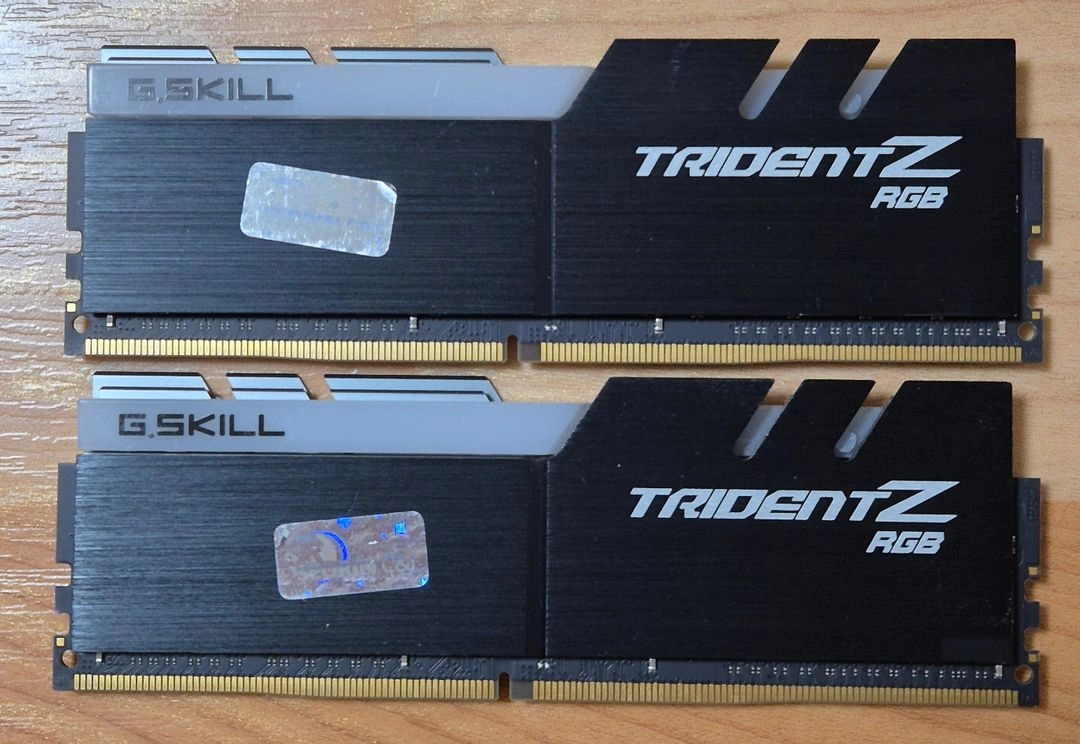 G.SKILL 트라이던트Z RGB DDR4 32GB (16GBx2) 메모리 램 이미지