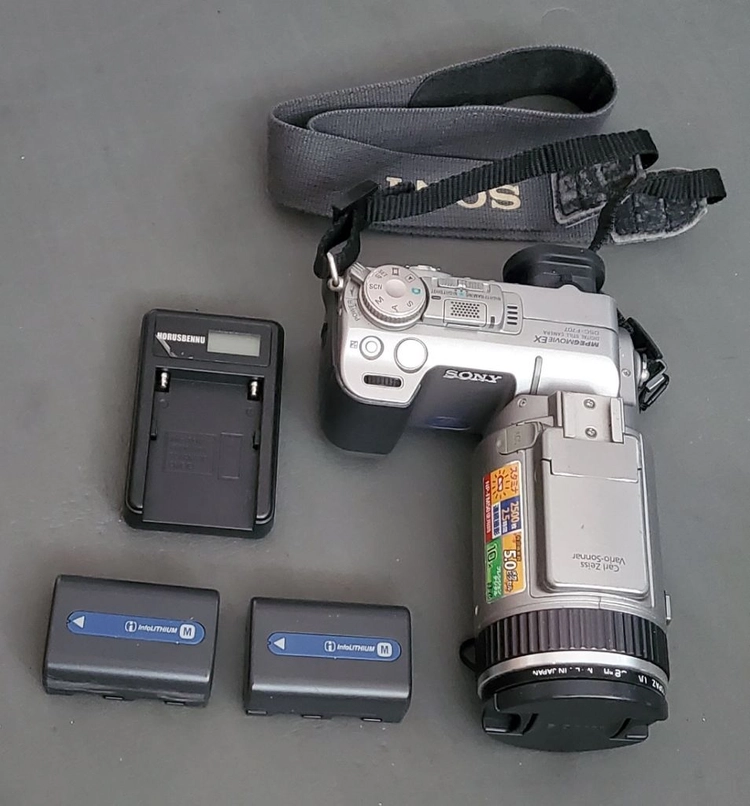 SONY DSC F707 이미지